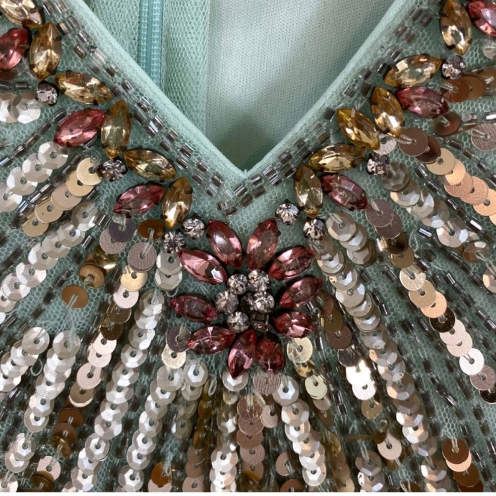 Mac Duggal Silver and Green Maxi Dress with Sequin Elegance - Picture 5 of 9